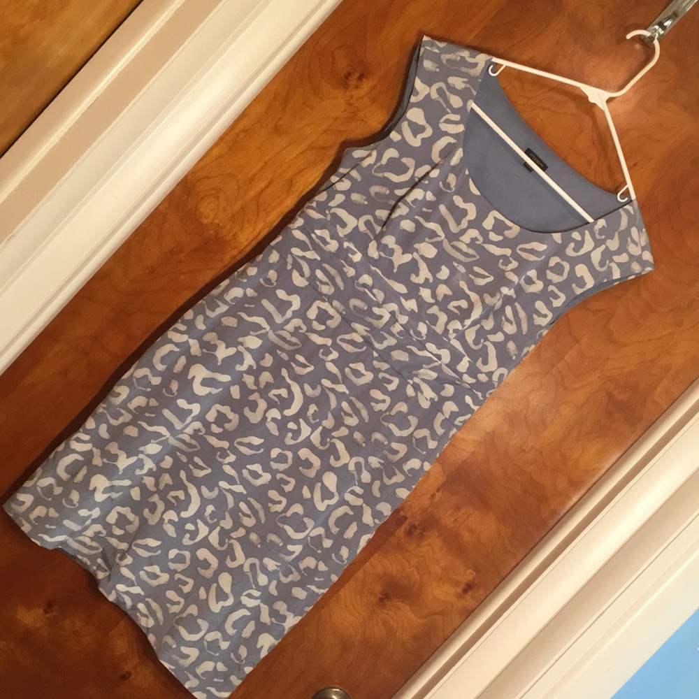 Stunning blue and cream Ann Taylor dress 👗👡
